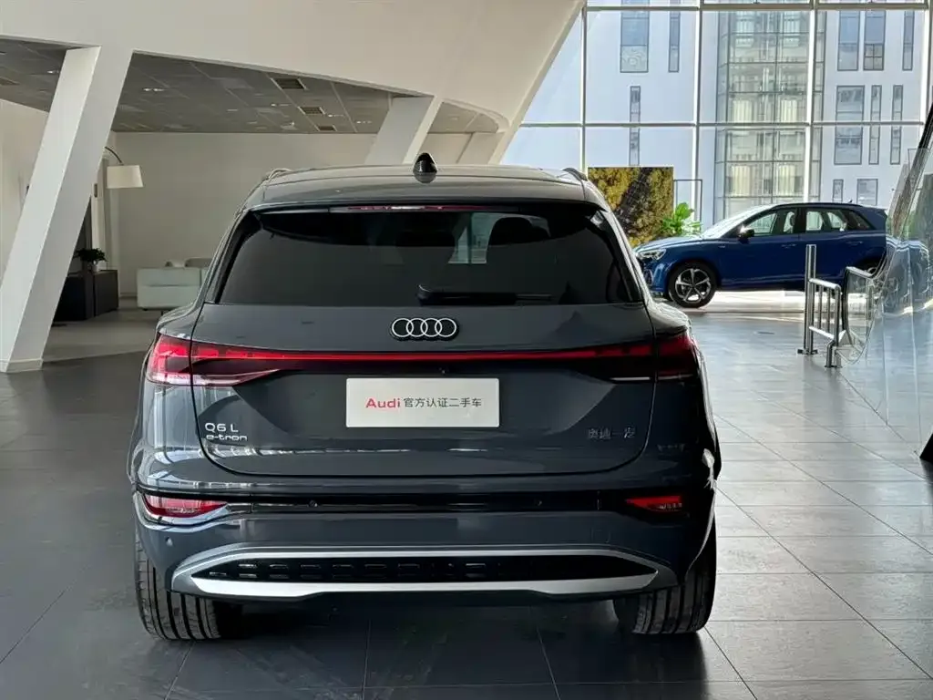 Audi Q6L e-tron — фото 4