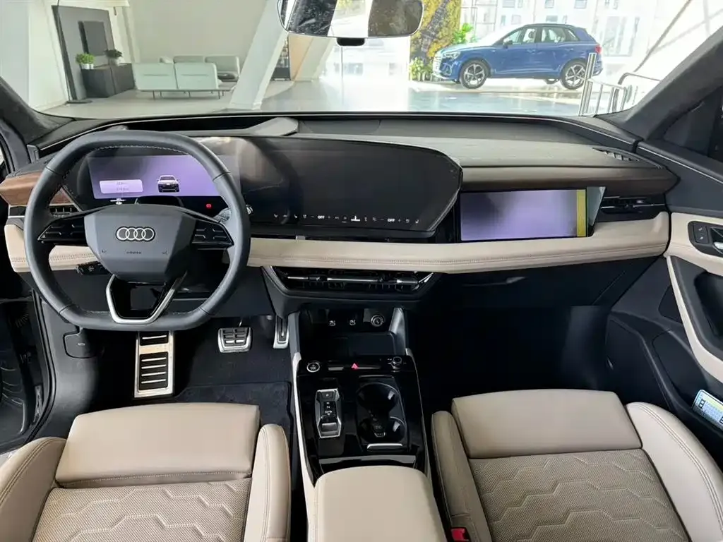 Audi Q6L e-tron — фото 6