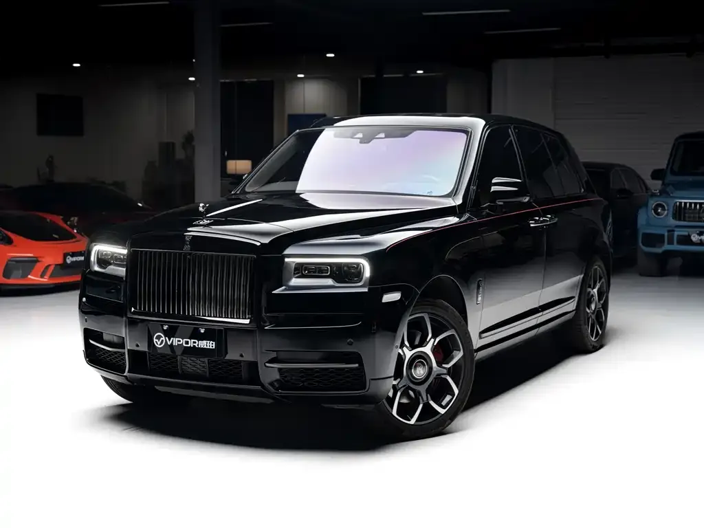 Rolls-Royce Cullinan — фото 1