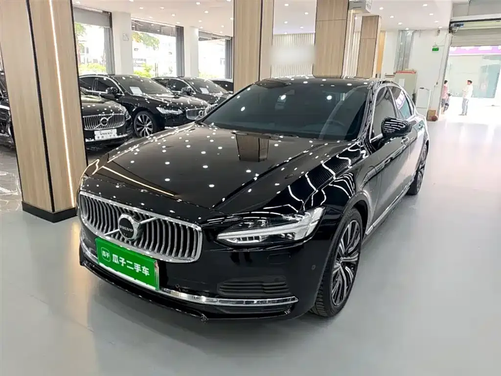 Volvo S90 PHEV — фото 1