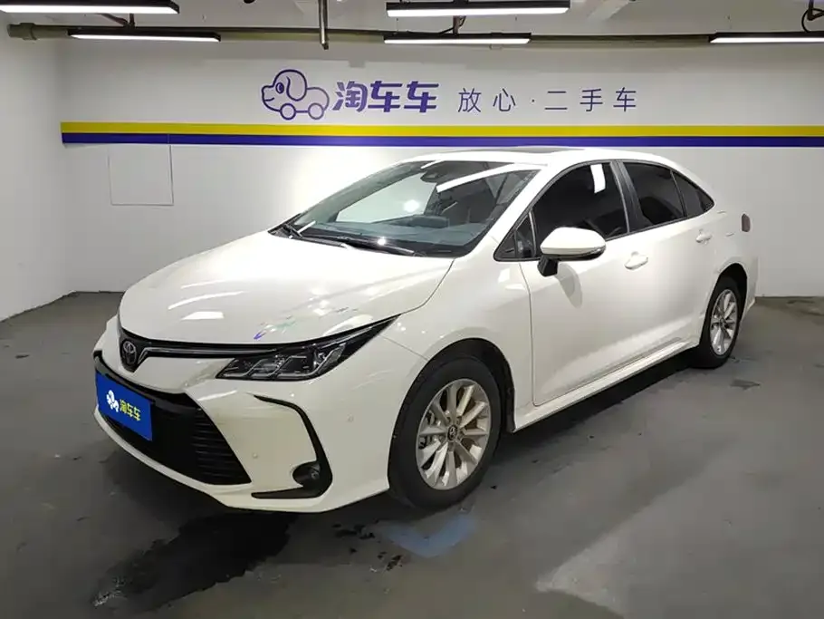 Toyota Corolla — фото 1