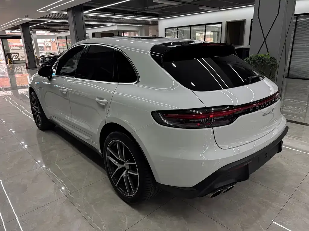 Porsche Macan — фото 9
