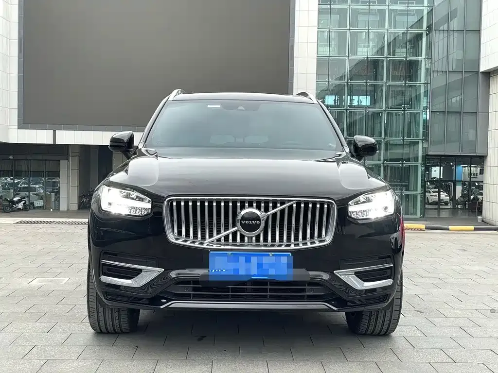Volvo XC90 — фото 5