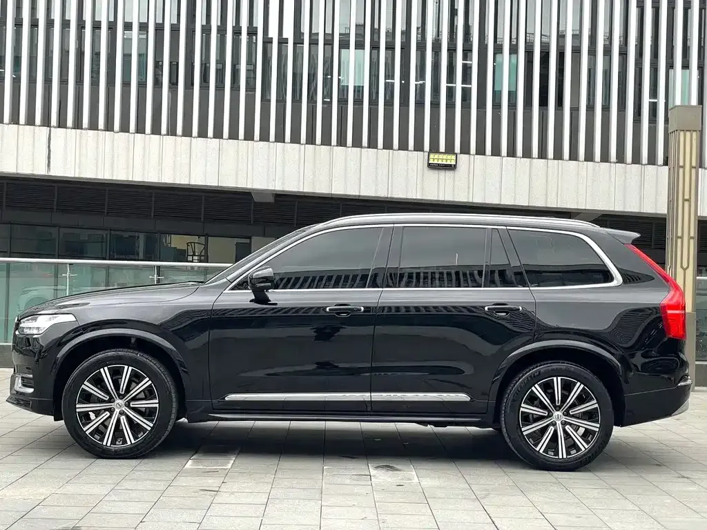 Volvo XC90 — фото 3