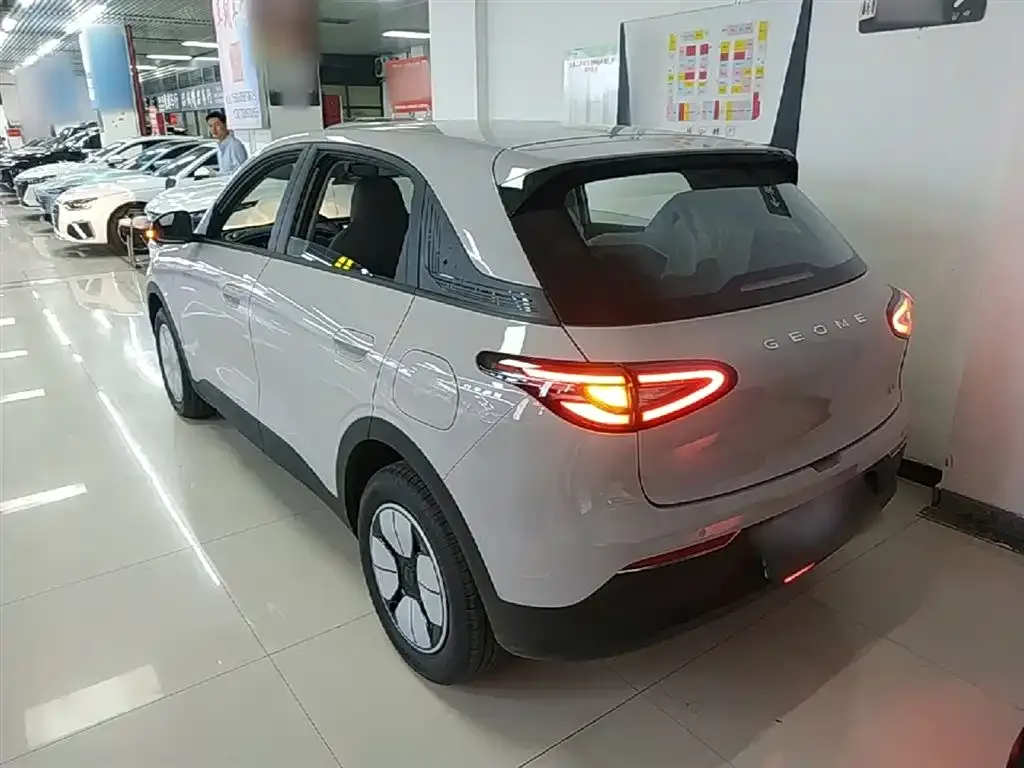 Geely Starburst — фото 4