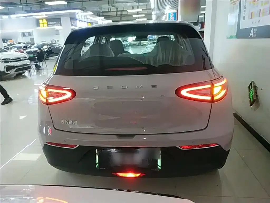 Geely Starburst — фото 8
