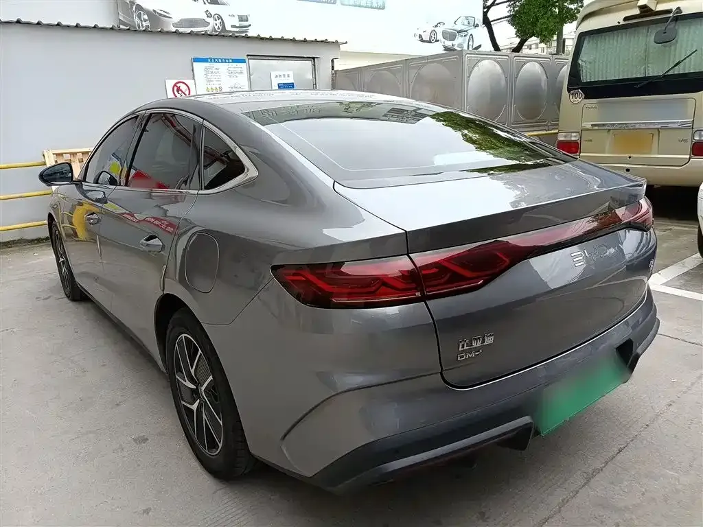 BYD Qin L — фото 9