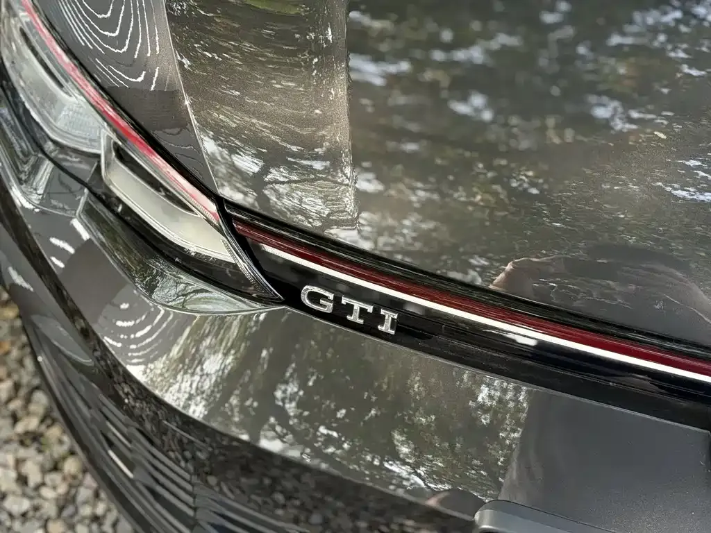 Volkswagen Golf GTI — фото 4