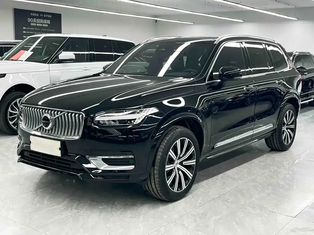 Volvo XC90 — фото 1