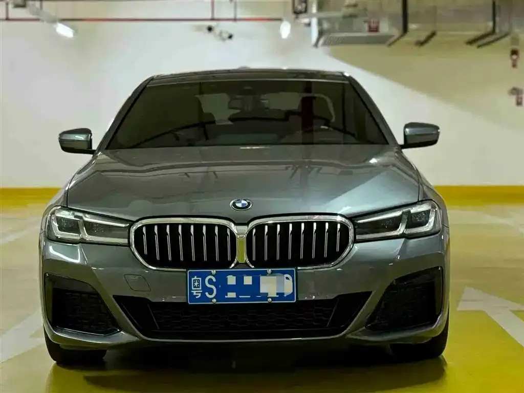 BMW 5 Series (Import) — фото 2