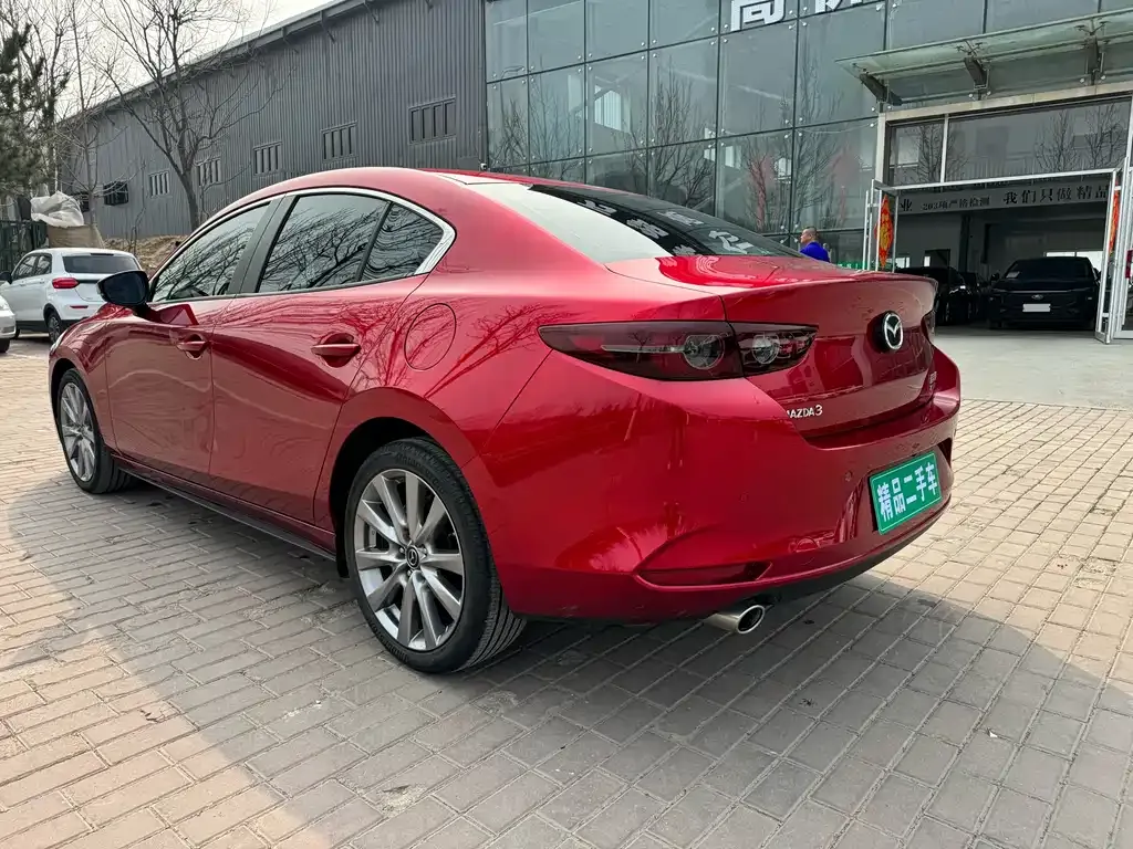 Mazda 3 Axela — фото 3