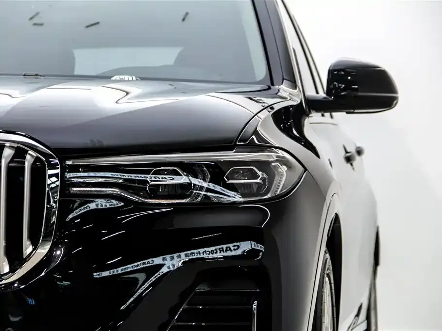 BMW X7 — фото 4