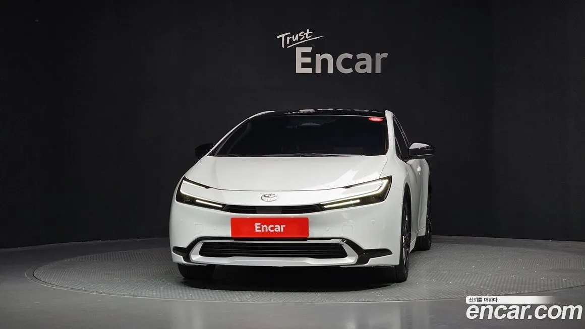 Toyota Prius — фото 2
