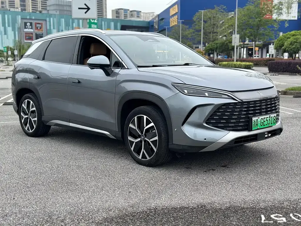 BYD L DM-i — фото 10