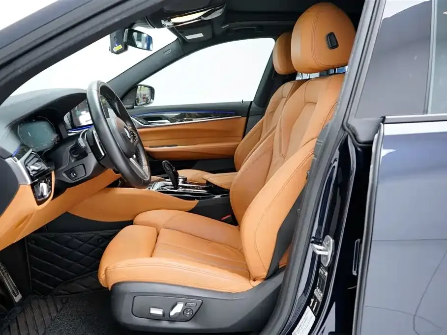 BMW 6 Series GT — фото 9