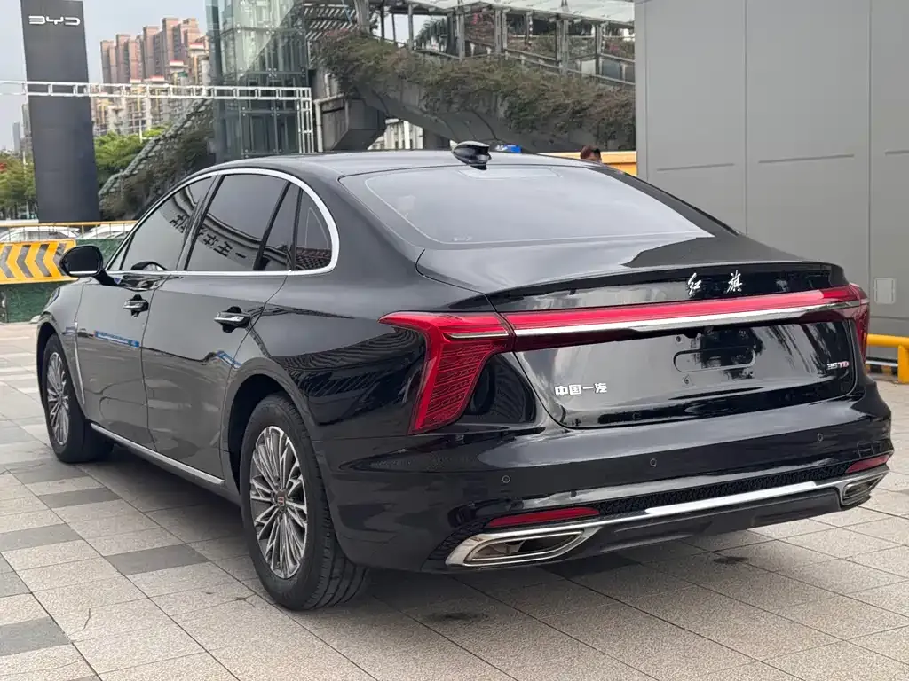 Hongqi H5 — фото 7