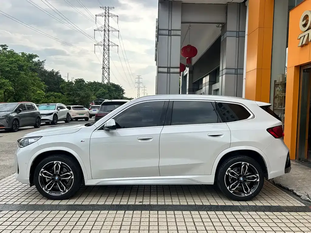 BMW X1 — фото 10