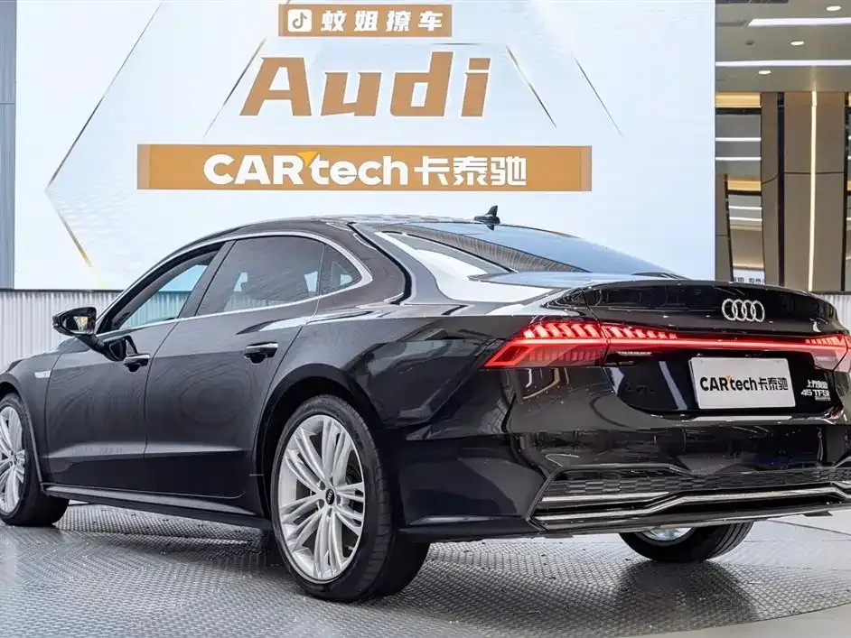 Audi A7L — фото 4