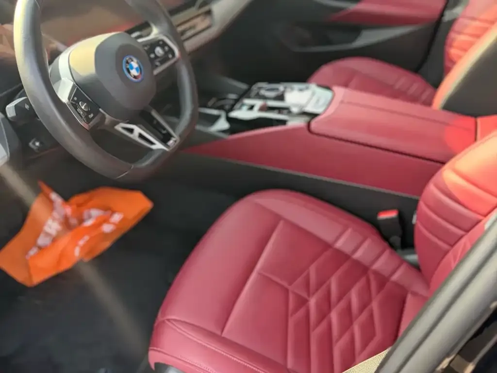 BMW i5 — фото 2
