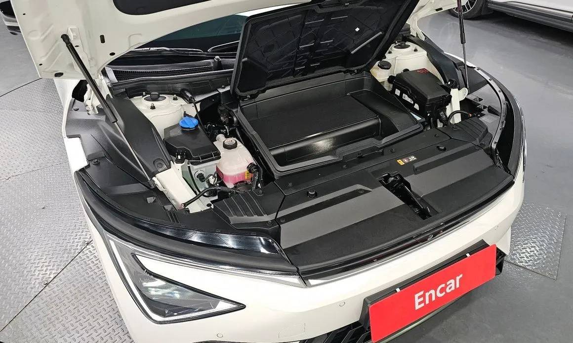 Kia EV6 — фото 8