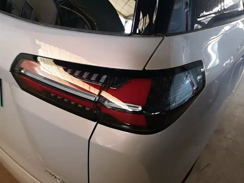 Wuling Starlight 730 New Energy — фото 4