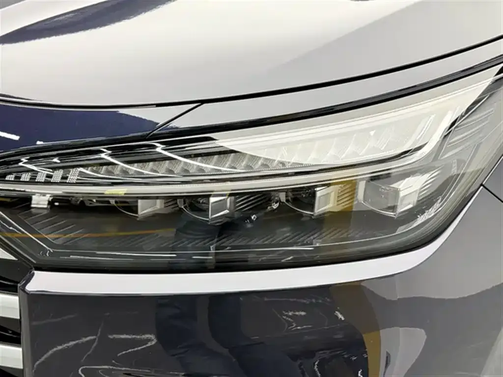 Exeed Xingtu Lanyue C-DM — фото 10