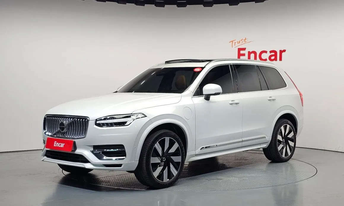 Volvo XC90 — фото 1
