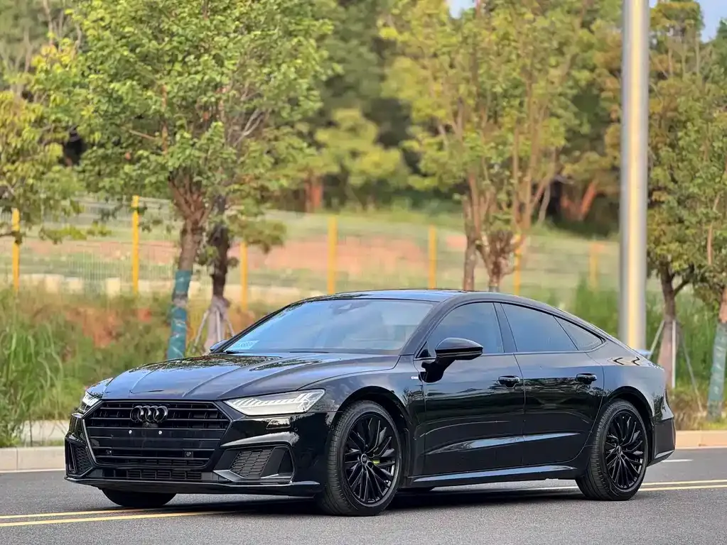 Audi A7 — фото 1
