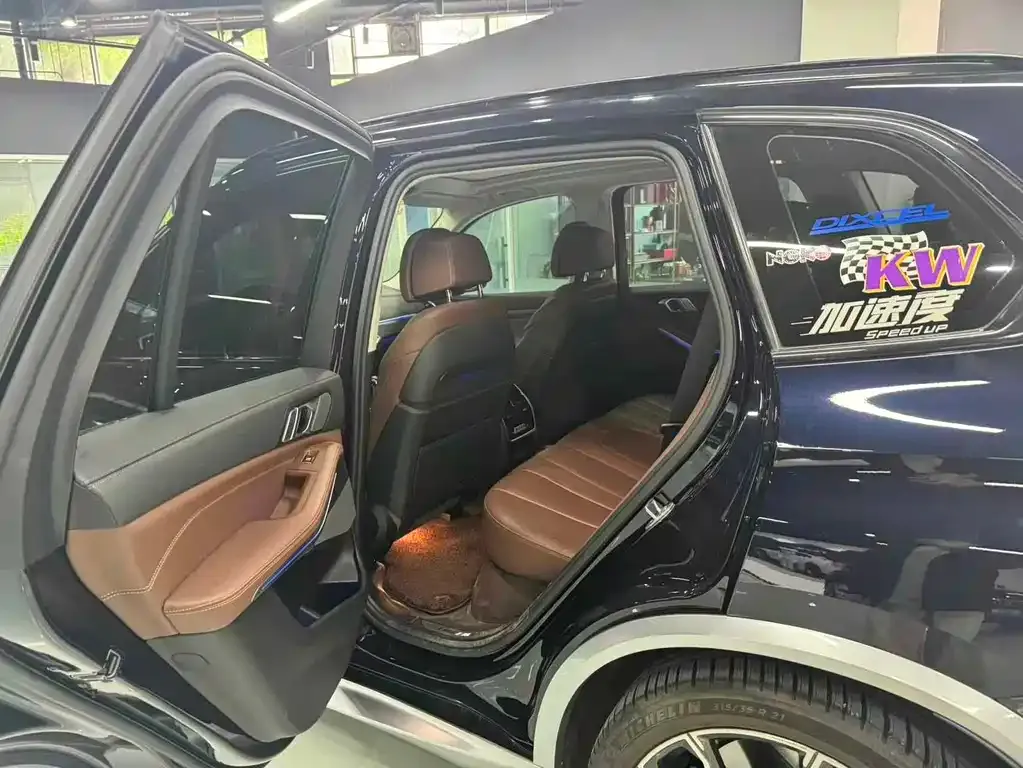 BMW X5 (Import) — фото 5