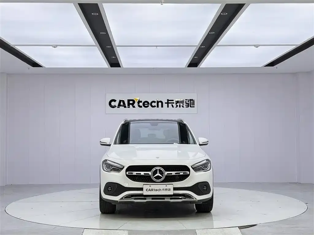 Mercedes-Benz GLA — фото 6