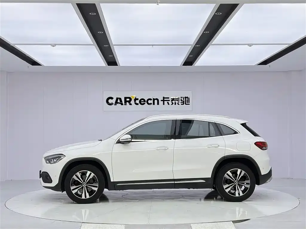 Mercedes-Benz GLA — фото 9