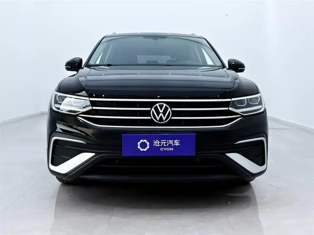 Volkswagen Tiguan L — фото 3