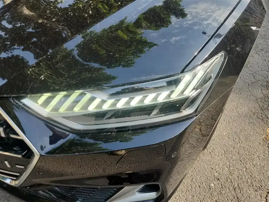Audi A7L — фото 2