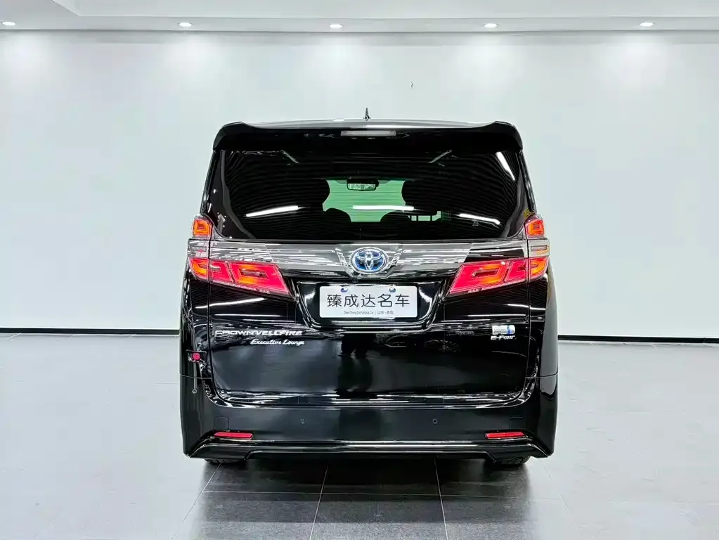 Toyota Vellfire — фото 3