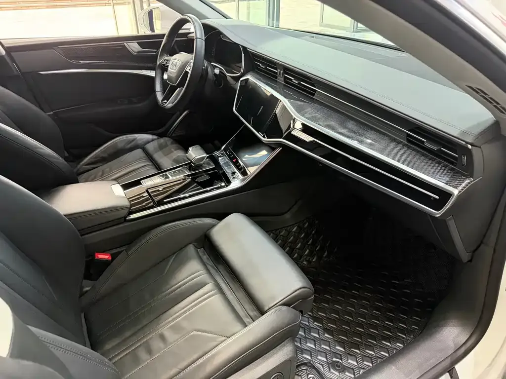 Audi A7 — фото 7