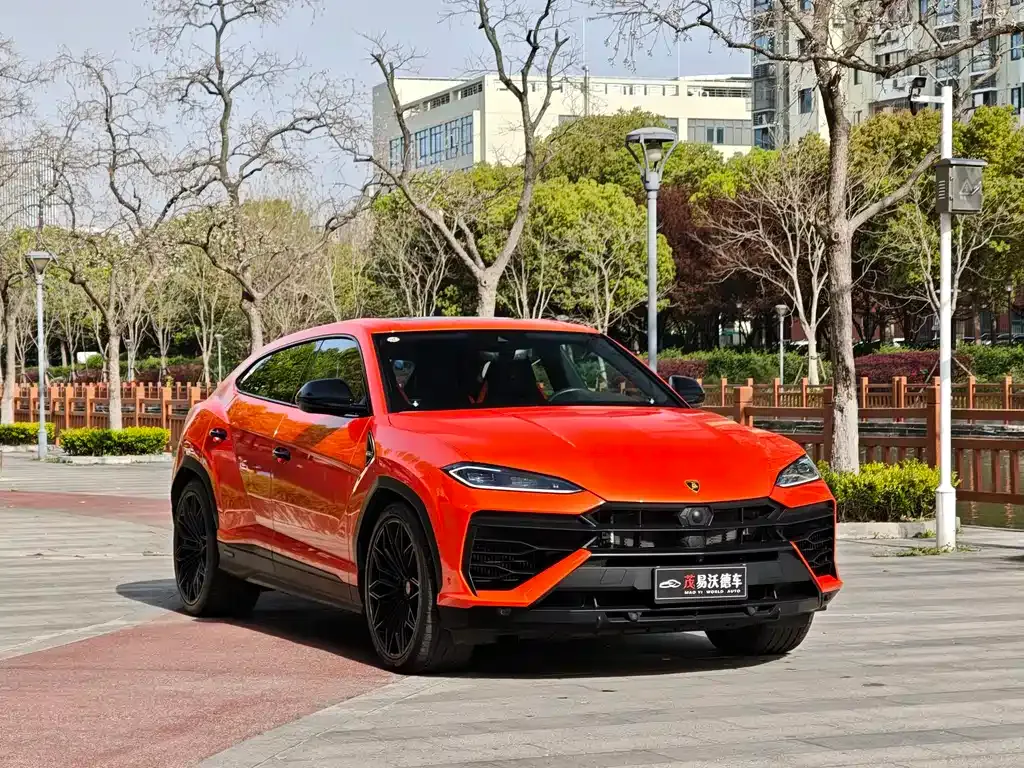 Lamborghini Urus SE — фото 8