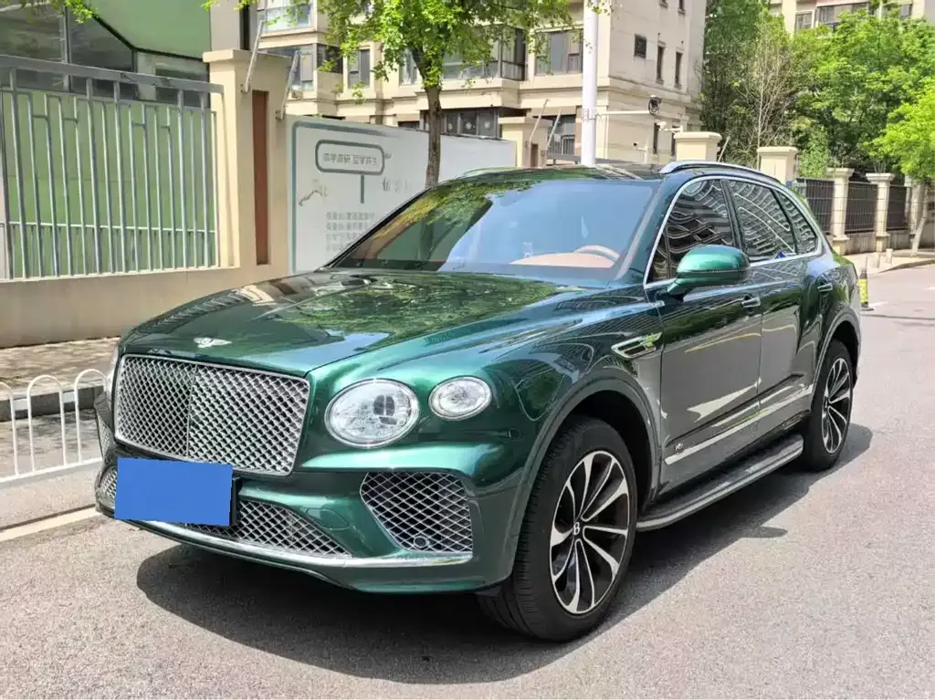 Bentley Bentayga — фото 1