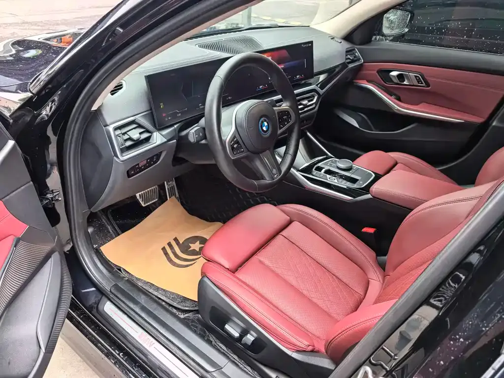BMW i3 — фото 8