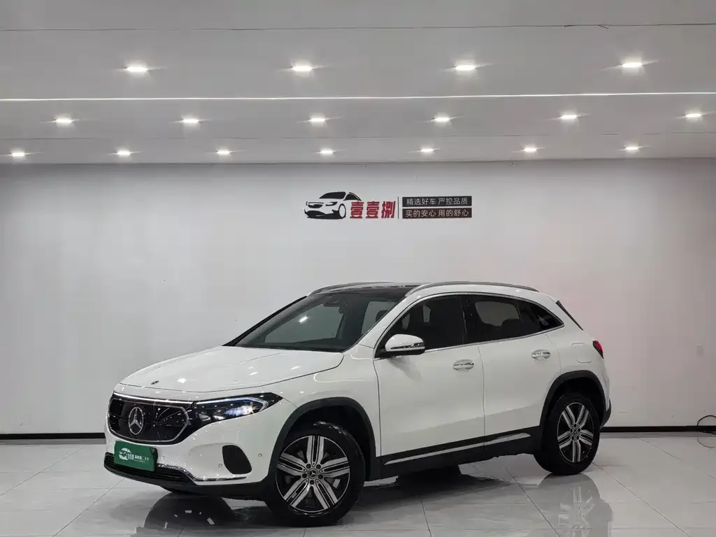 Mercedes-Benz EQA — фото 1