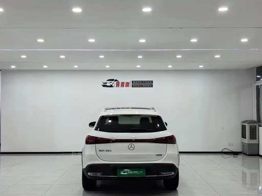 Mercedes-Benz EQA — фото 2