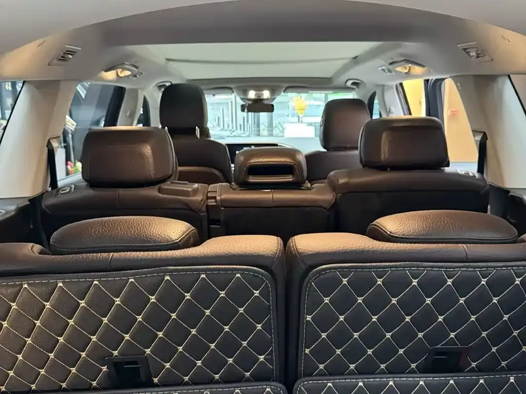 Mercedes-Benz GLS — фото 10