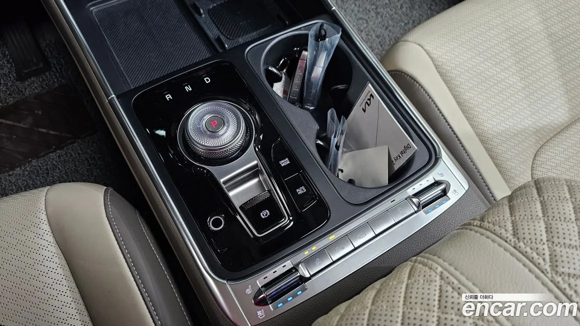 Kia Carnival — фото 10