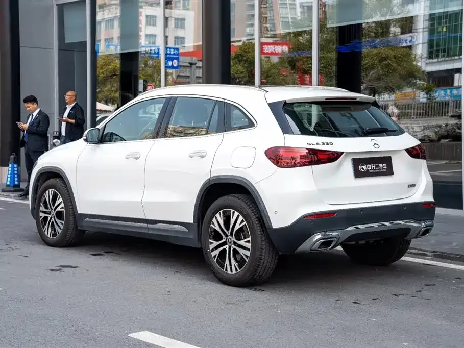 Mercedes-Benz GLA — фото 10