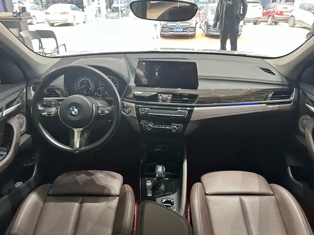 BMW X1 — фото 10