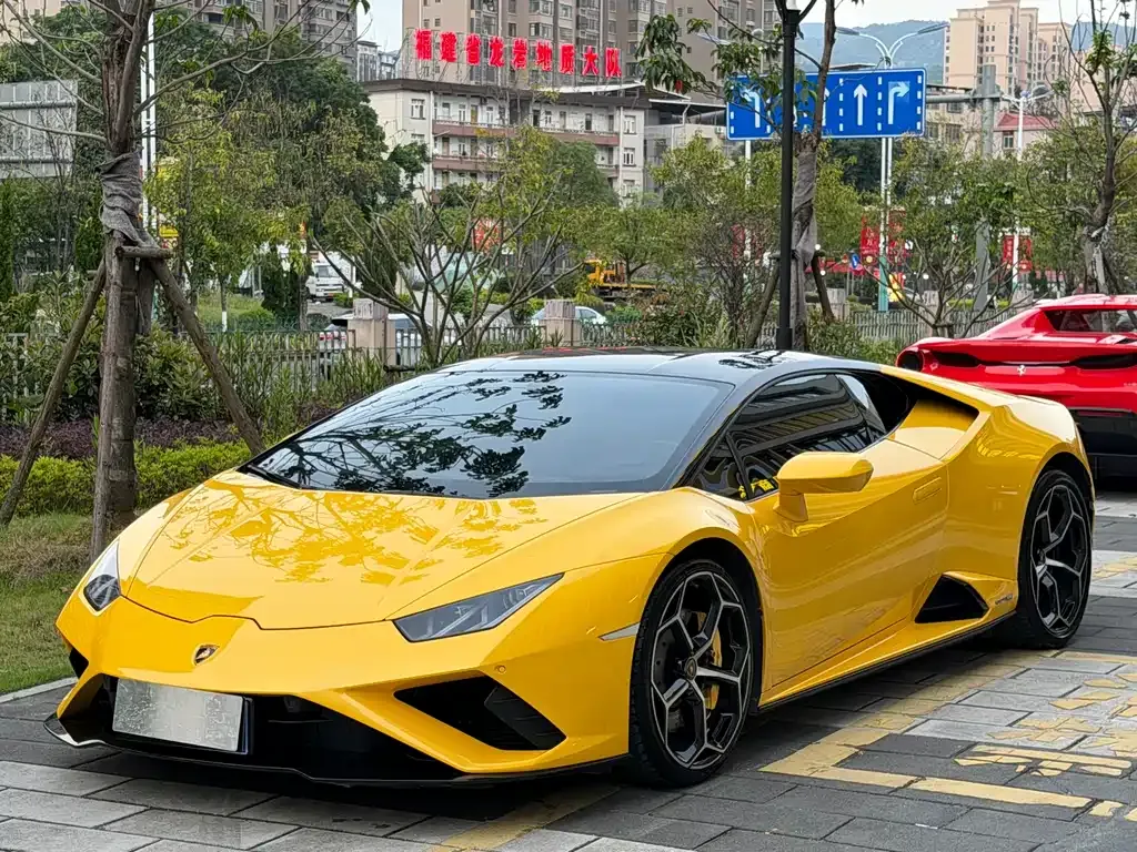 Lamborghini Huracan — фото 1