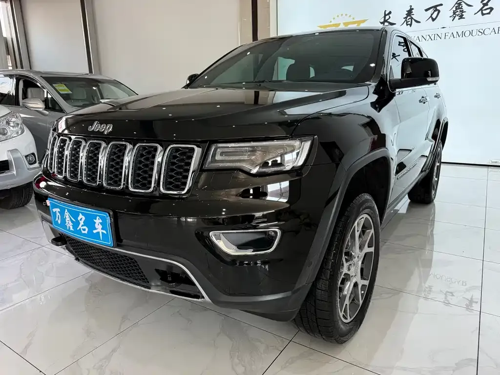 Jeep Grand Cherokee (Import) — фото 1