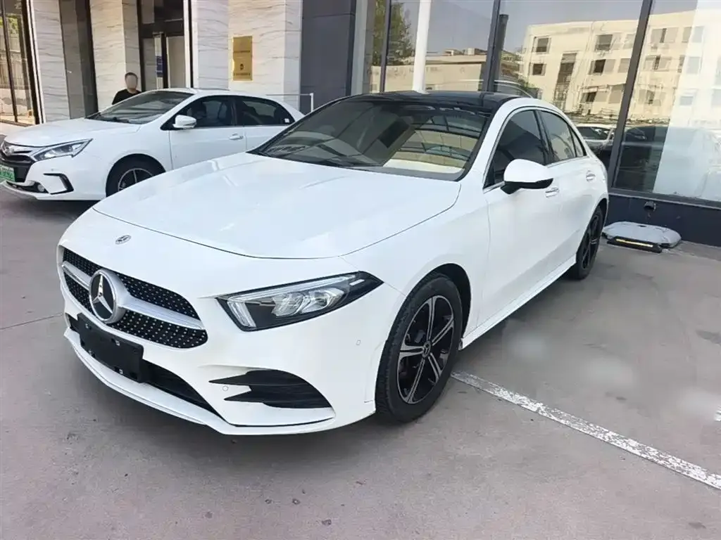 Mercedes-Benz A-Class — фото 1