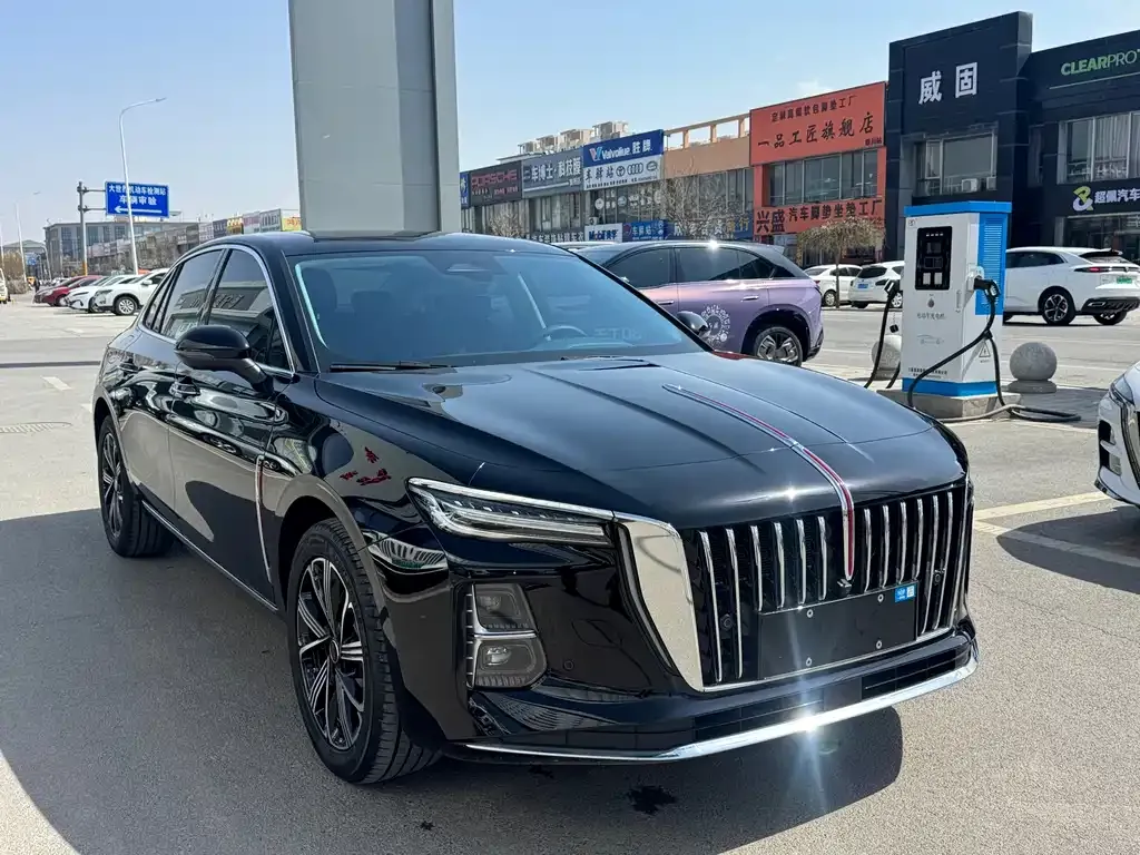 Hongqi H5 PHEV — фото 3