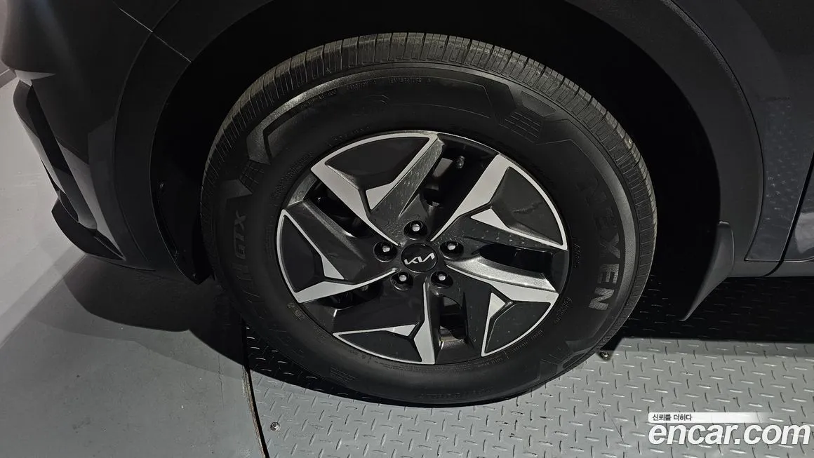 Kia Sorento — фото 6