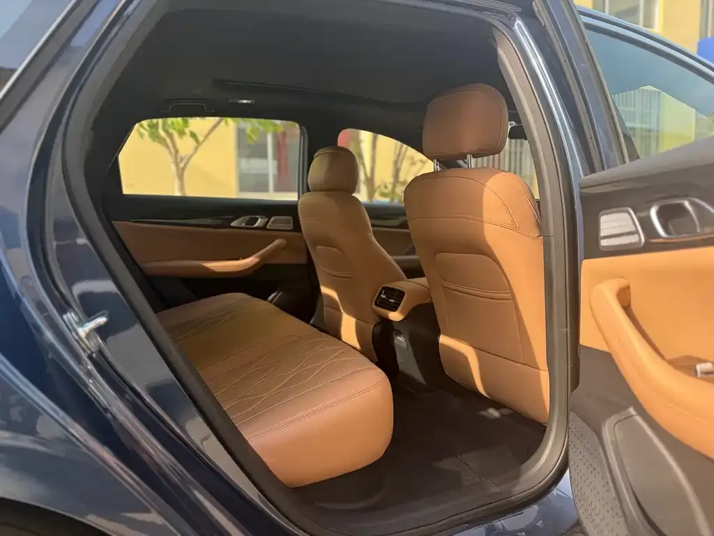 Geely Galaxy A7 — фото 8